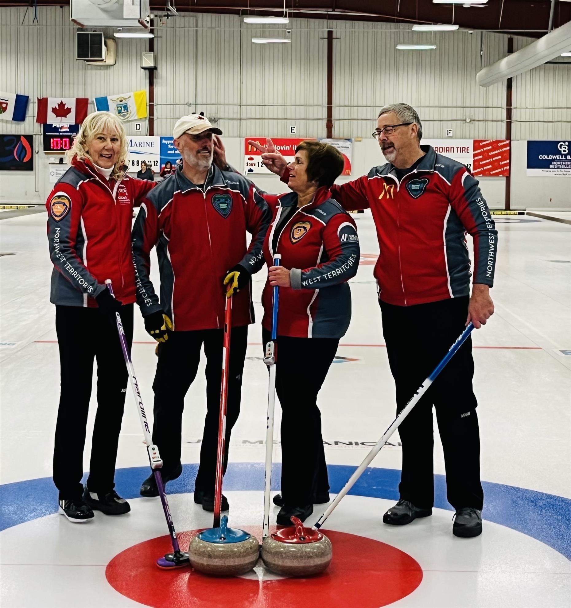 5360-5370-Clubs-Team.jpg