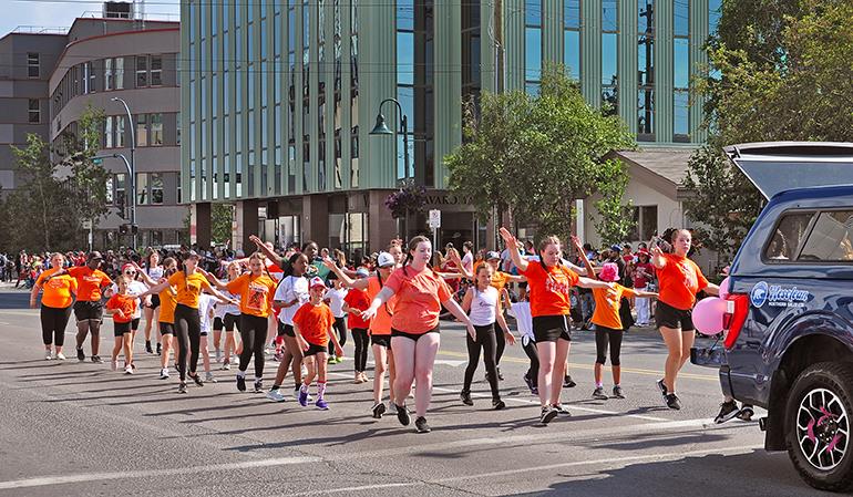 ALJONESparade-AM.jpg