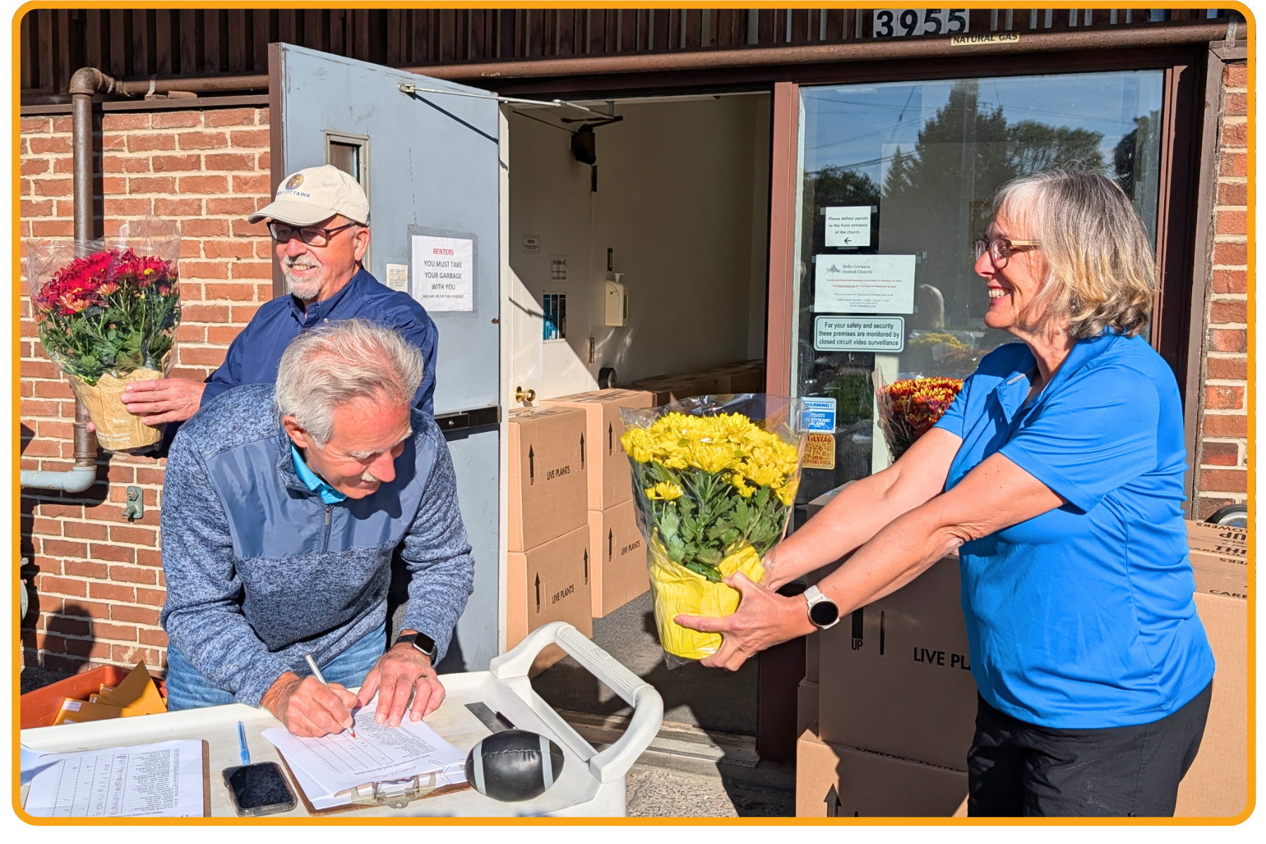 Rotary volunteers preparing mums for delivery.