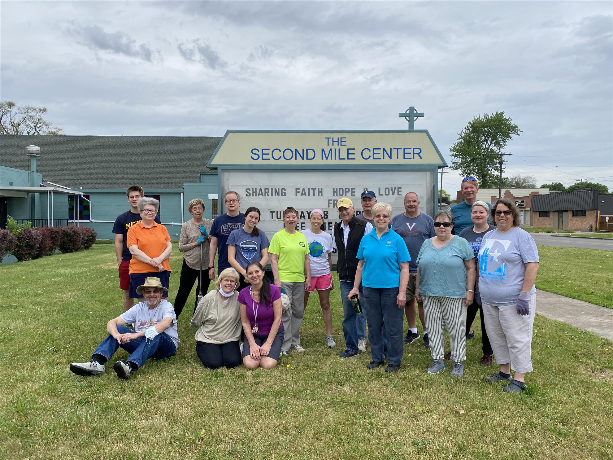 The Second Mile Center of Detroit - Clean Up | Rotary Club of Grosse Pointe