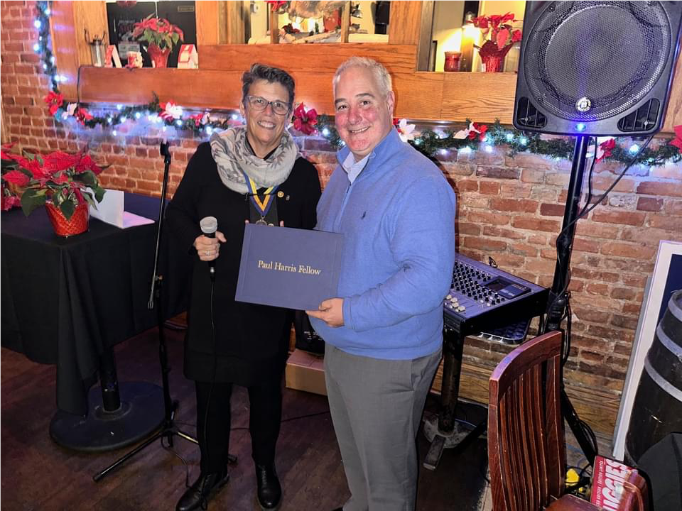 Recognizing Community Leaders