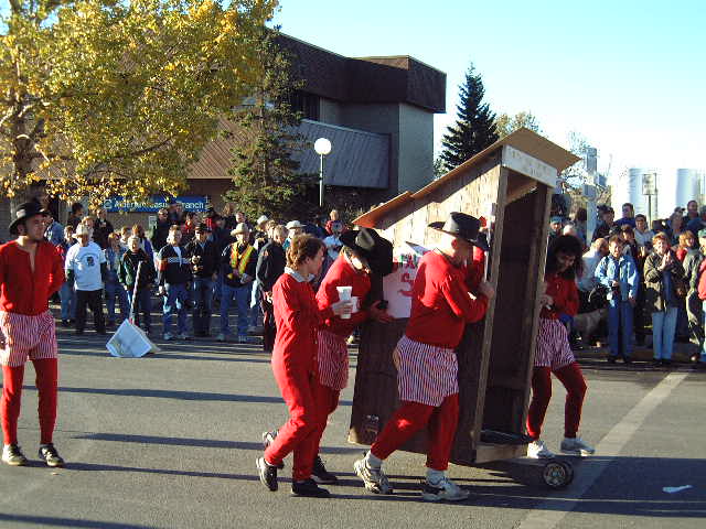 outhouse-race29.jpg