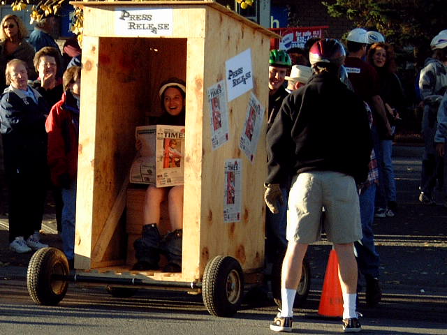 outhouse-race7.jpg