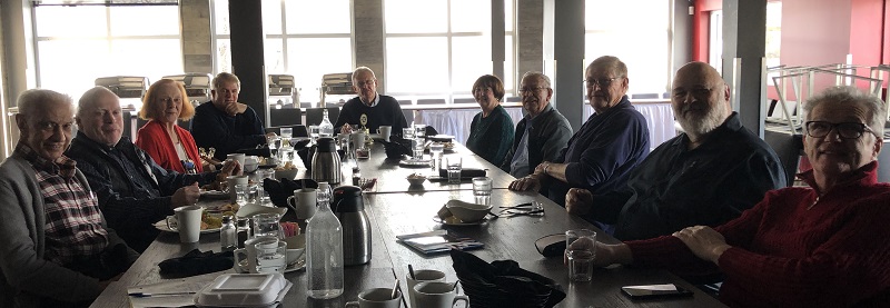 Members of teh Rotary Club of Ottawa South enjoy lunch together in early January 2020.