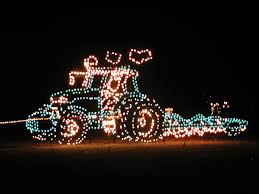 Madera Candlelight Christmas Tractor Parade 2022 Thee Farmer's Tractor Parade | Rotary Club Of Courtice