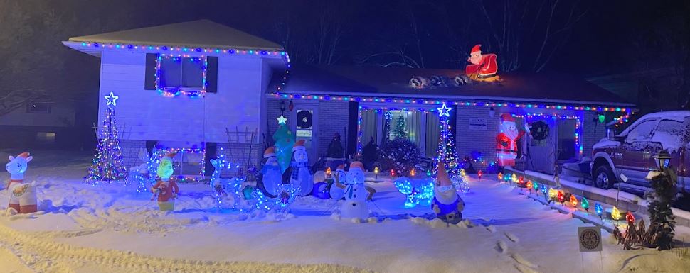 A photo of Snooks Accounting's entry for Santa's Light Up the Night 2021.