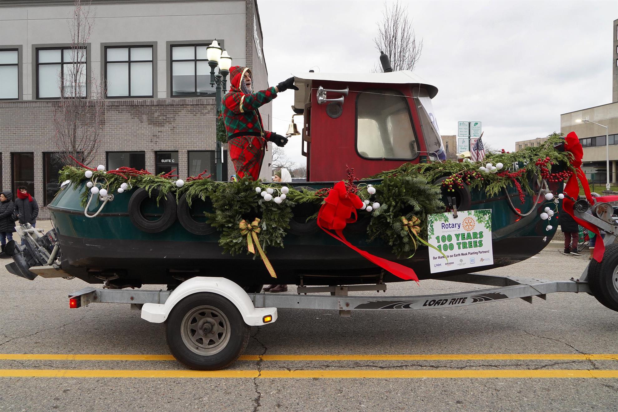 Holiday Extravaganza Parade 2022 Rotary Club of Pontiac