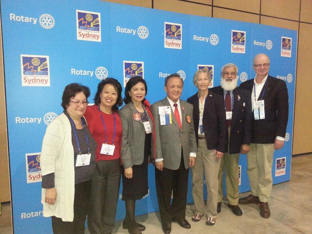 Rotary International Convention Sydney, Australia Rotary Club of Des