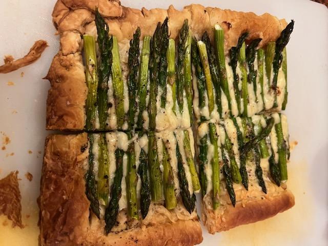 french-dinner-asparagus-treat.jpeg