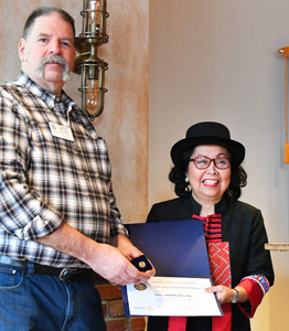 Dale Flinn & Siu-ling Chaloemtiarana; photo Mike Bown