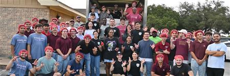 Texas State University Students Help Rotary Rise Against Hunger