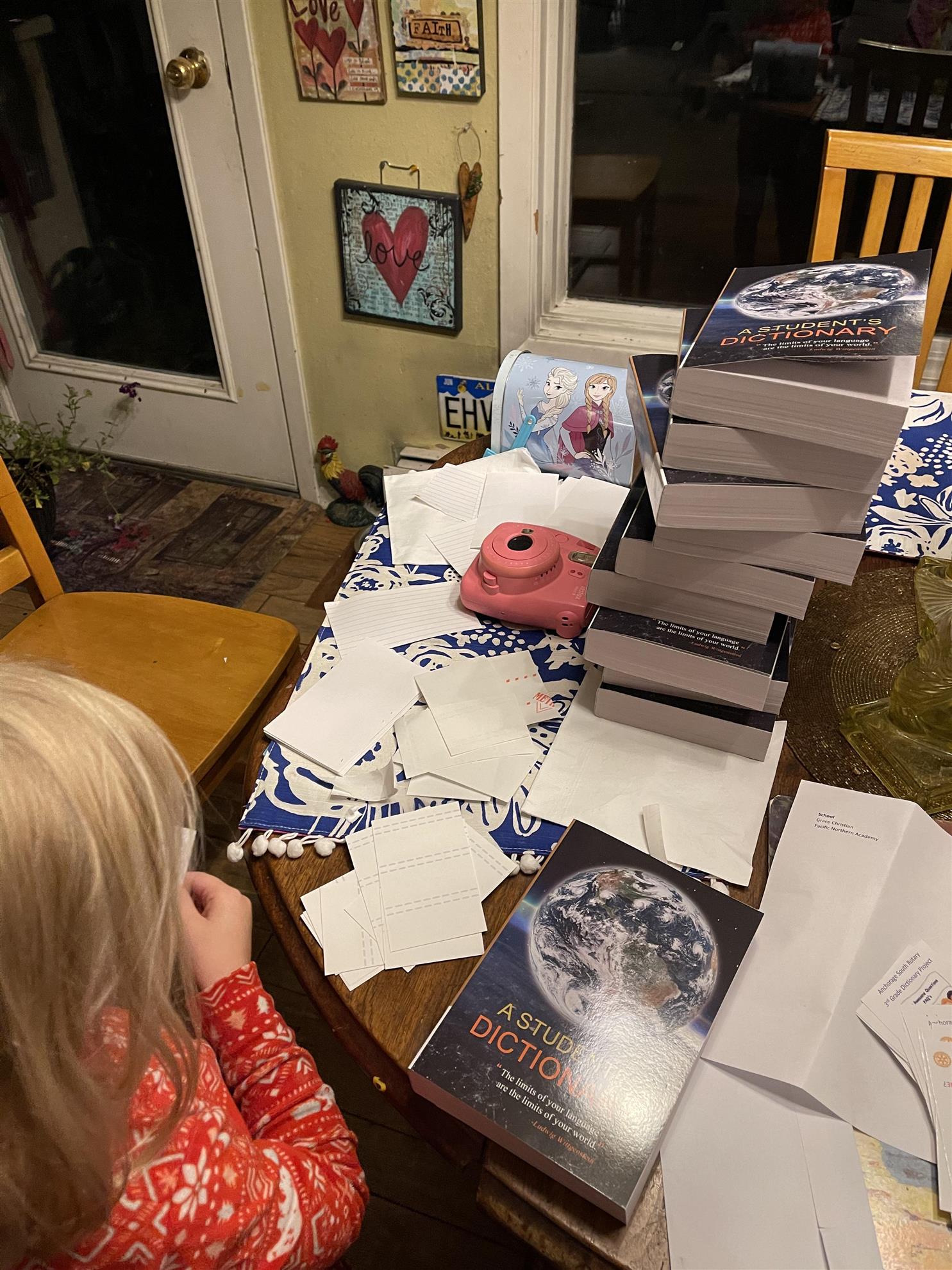 In Rotarian families, everyone lends a helping hand to deliver dictionaries to third graders!