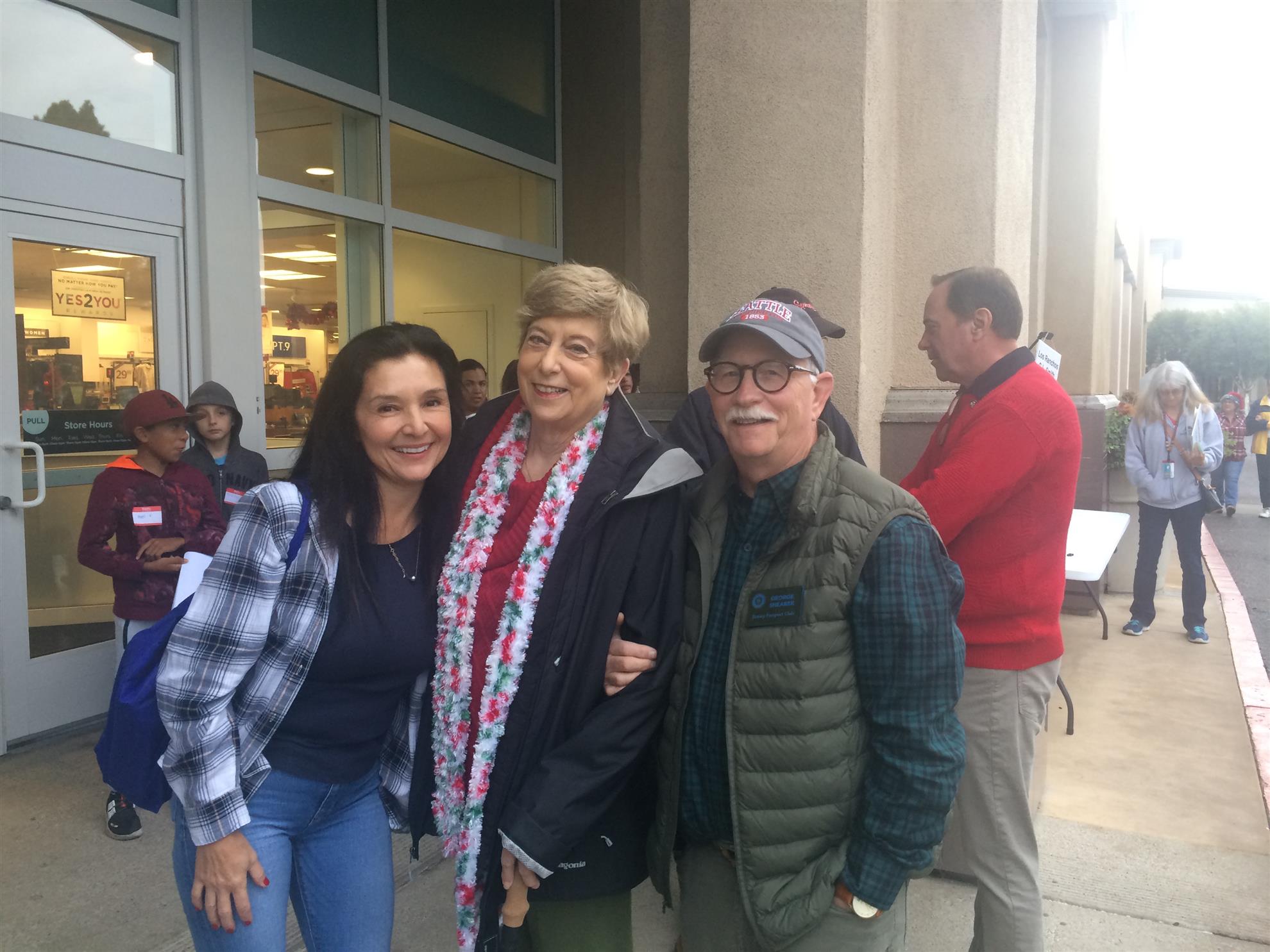 Passport Club member George Shearer and other Rotarians