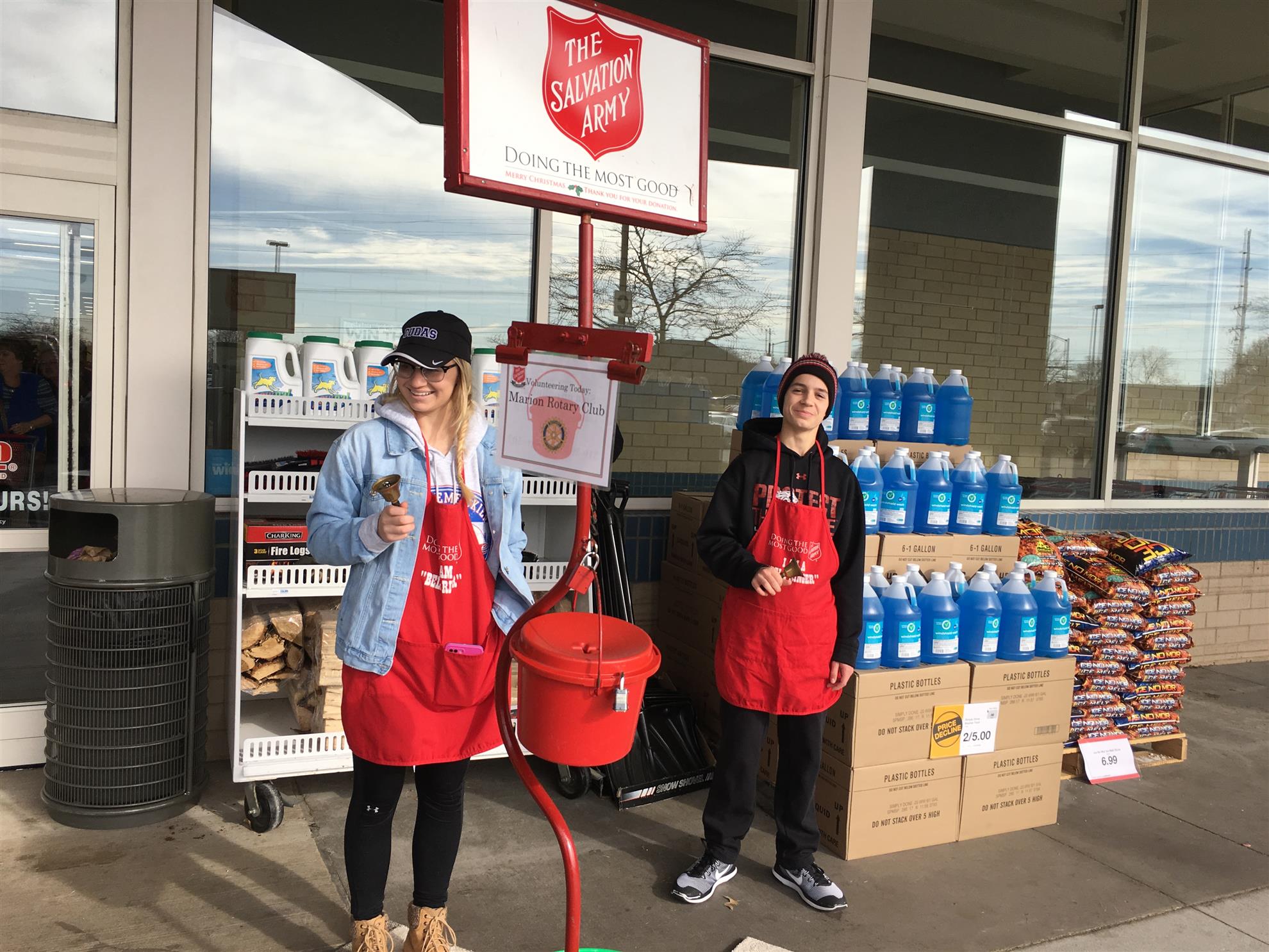 Salvation Army Bell Ringing 2017 Rotary Club of MarionEast Cedar Rapids