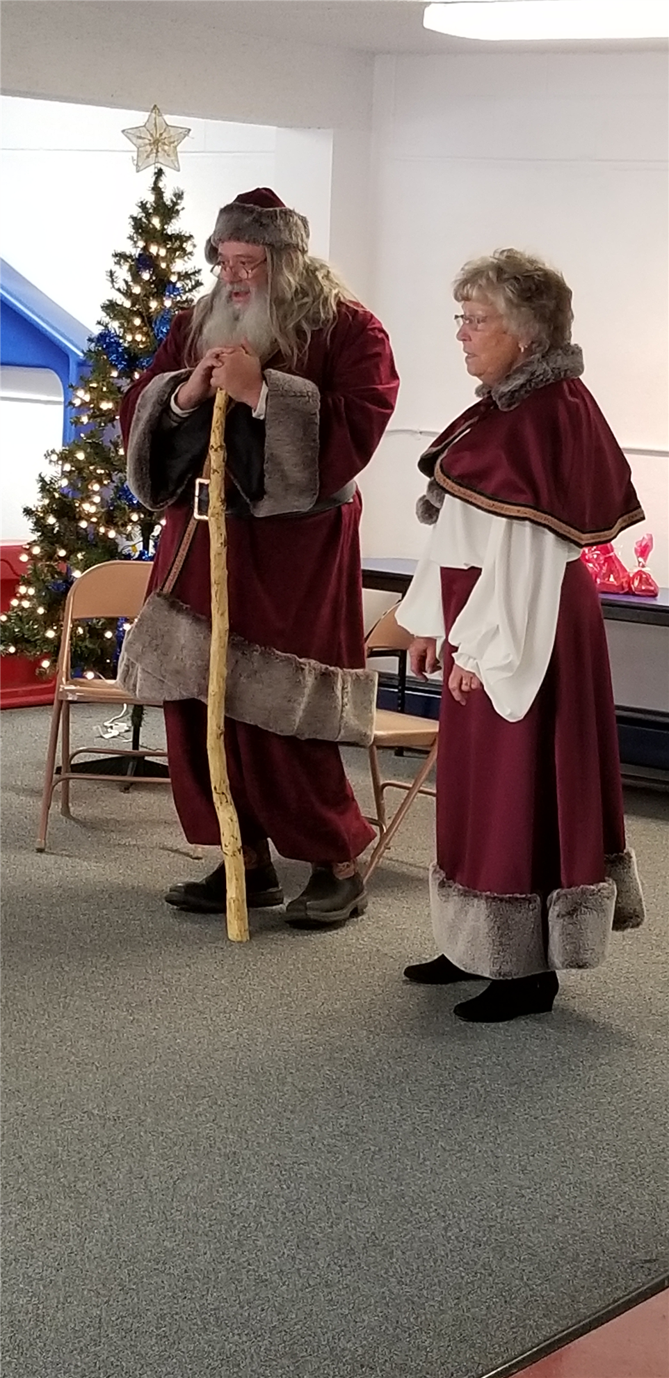 2019 Santa (Father Christmas) Visits Rotary Club of Broomfield Crossing