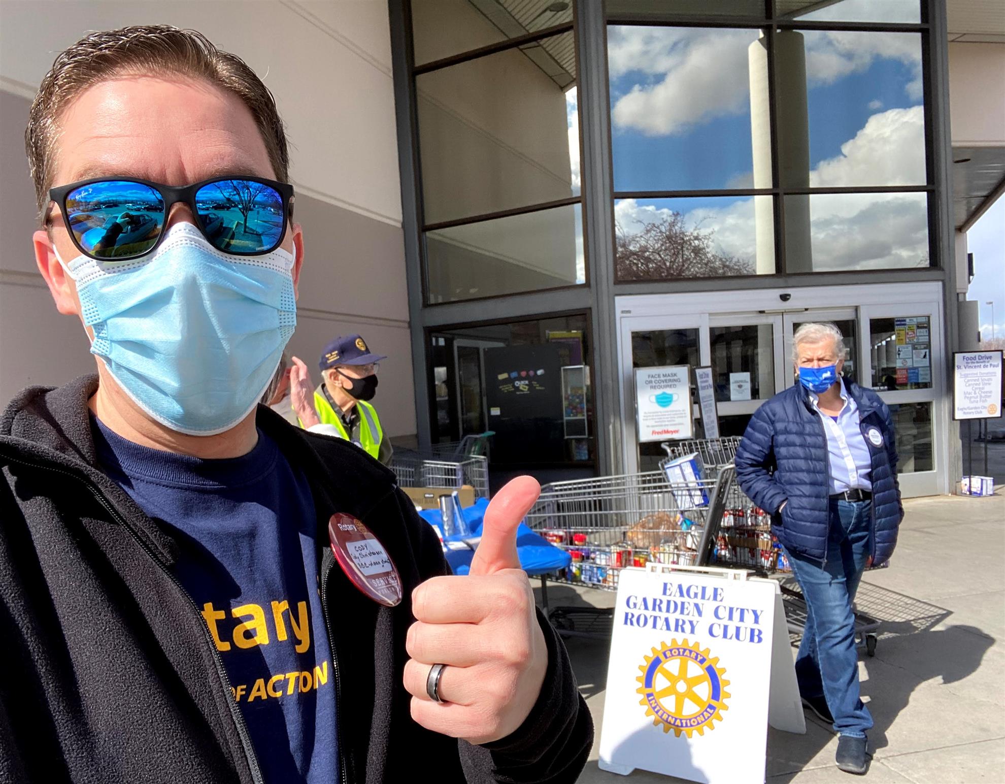 EGC Food Drive at Fred Meyer for SVDPIS. CodyC photo. 20210320