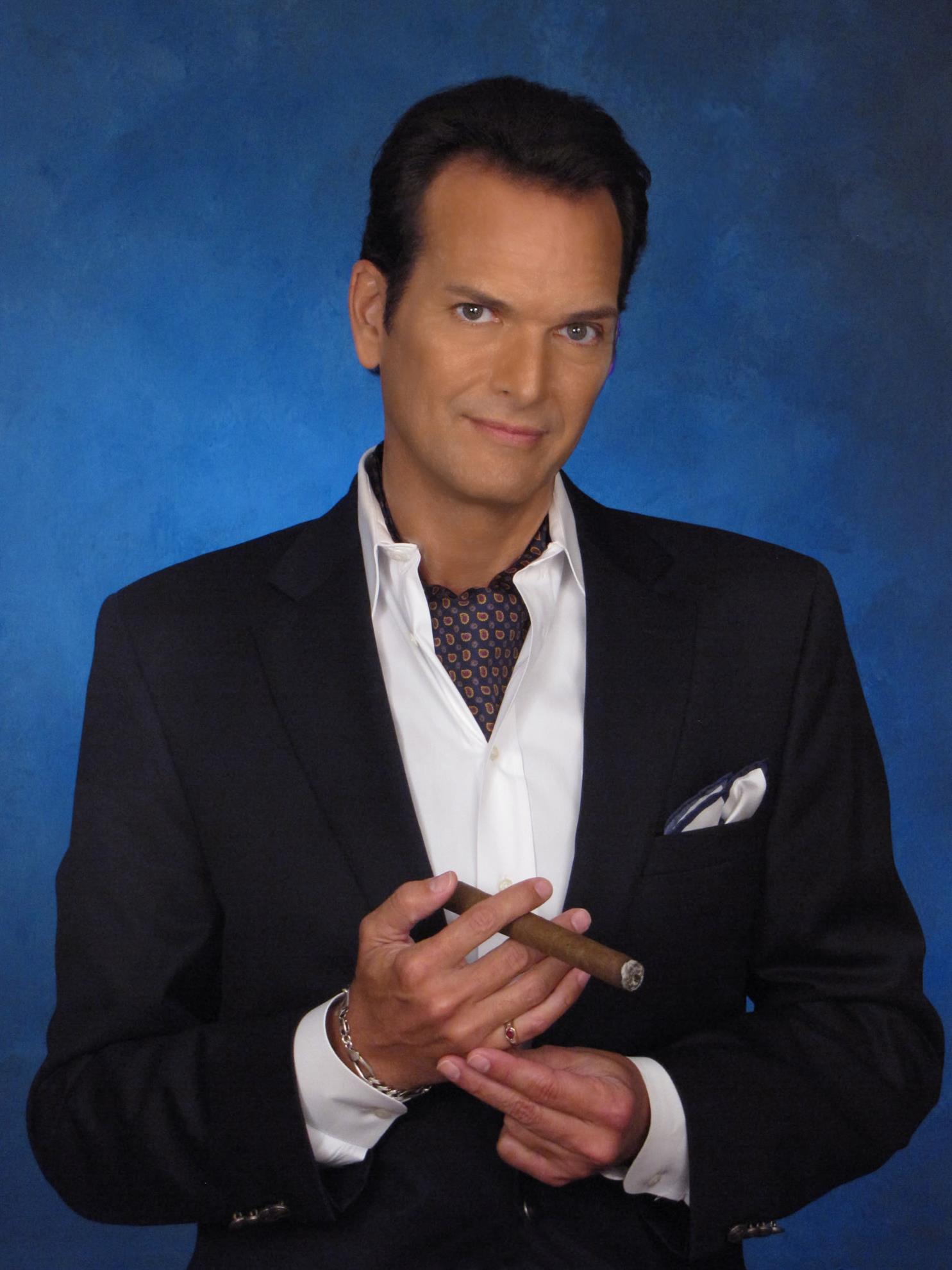 Paul-Driscoll-Portrait-with-Cigar-HI-RES.jpg