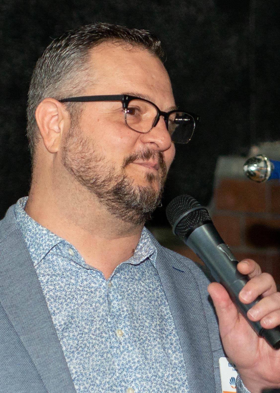 Speaker Eli Weinzveg