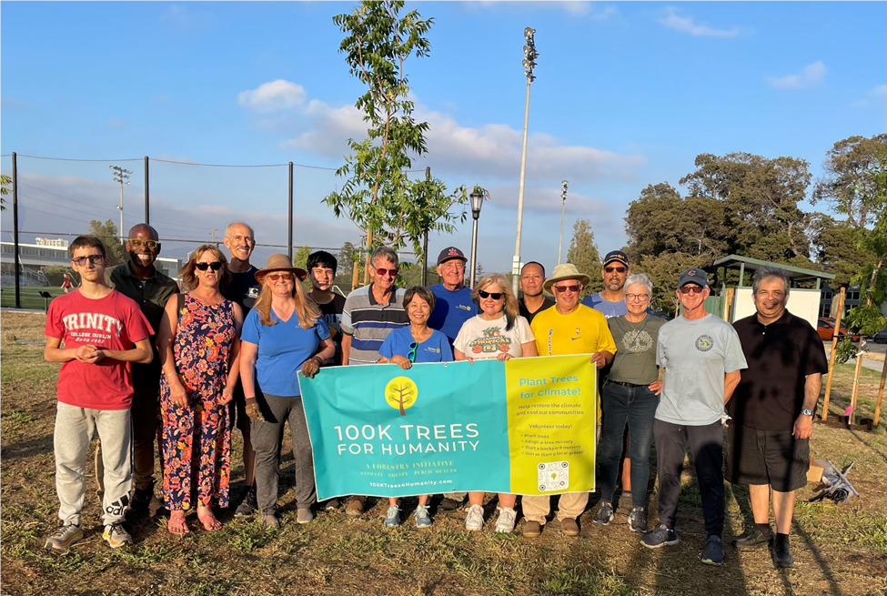 Tree Planting in Estuary Park Rotary Club of Alameda