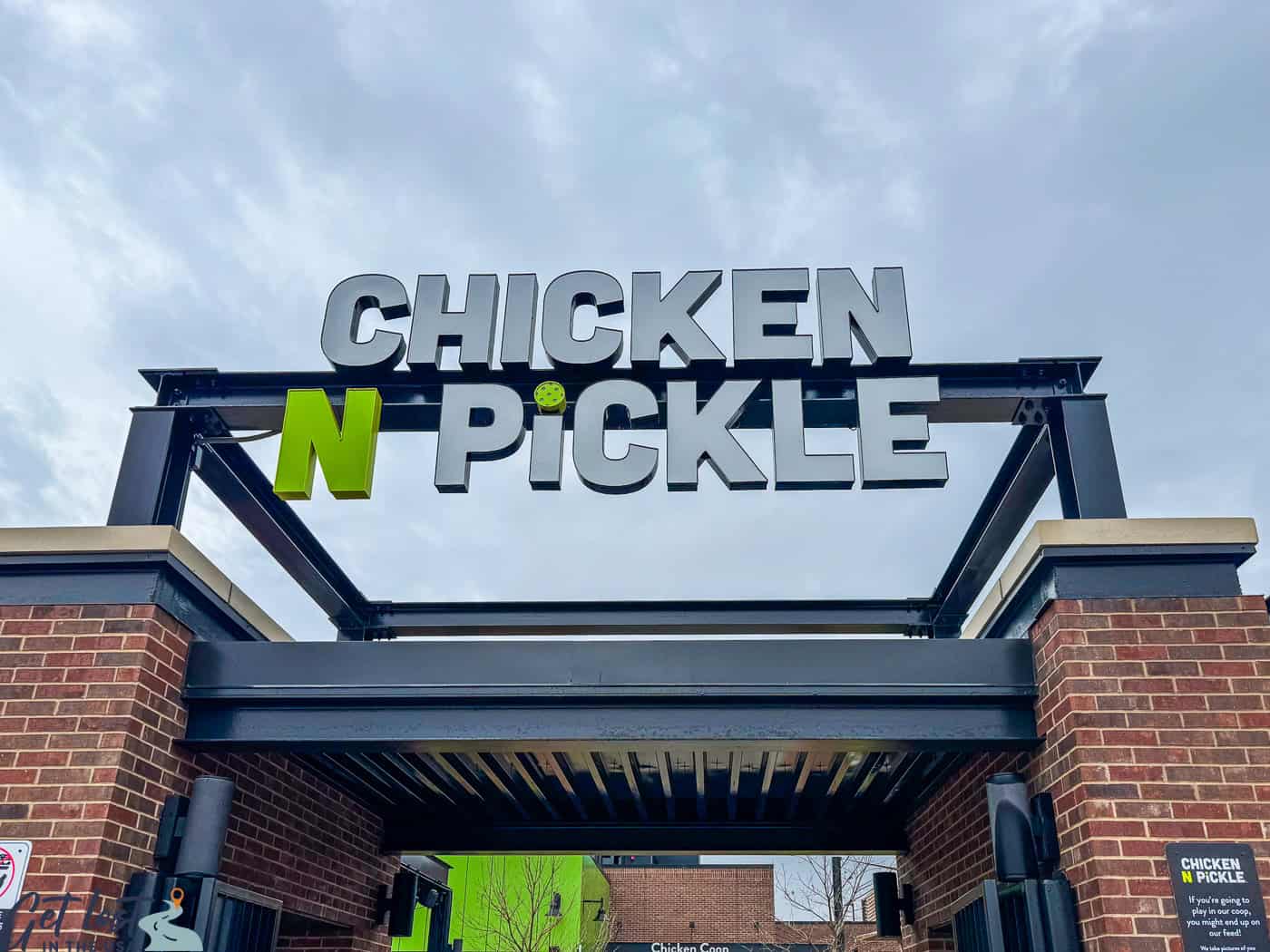 Chicken N' Pickle - Grapevine