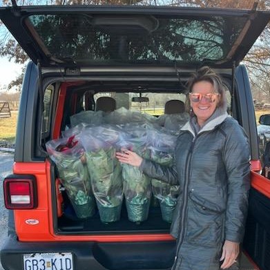 Poinsettia Fundraising for Hillcrest Transitional Housing Project 