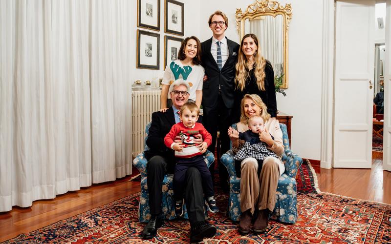 Picture of RI President with his family