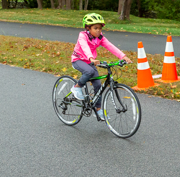 BikeRace2019-little_girl_on_bike.jpg