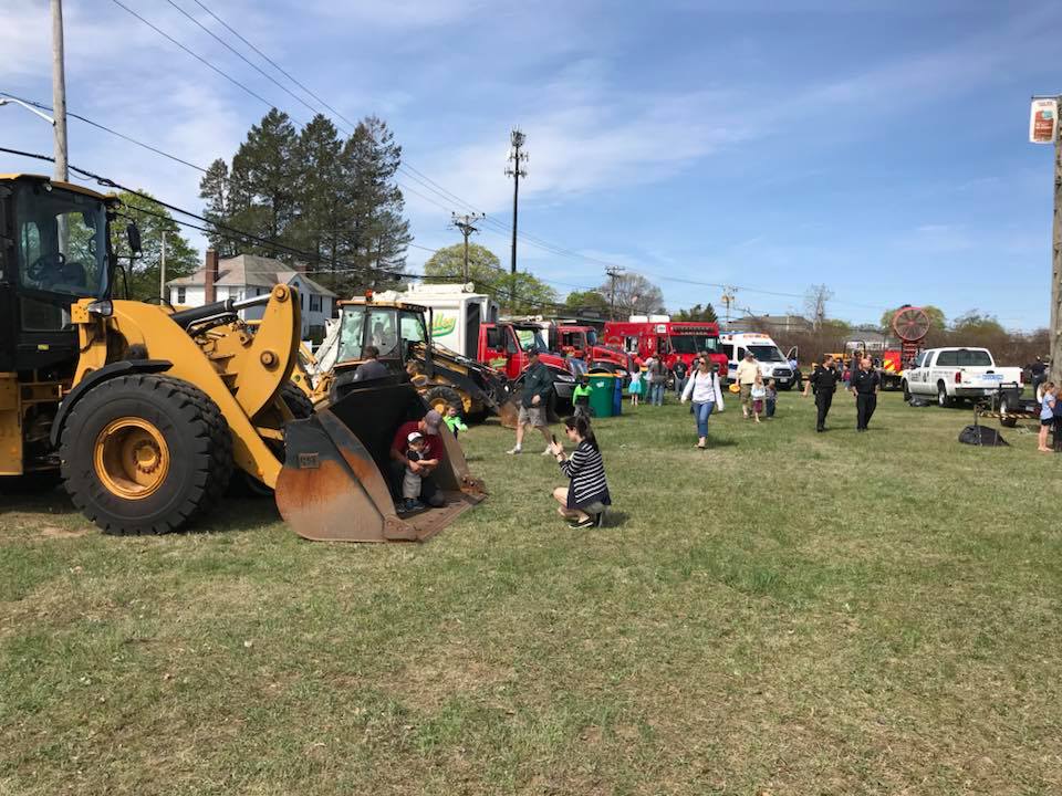 Touch-a-Truck-1.jpg