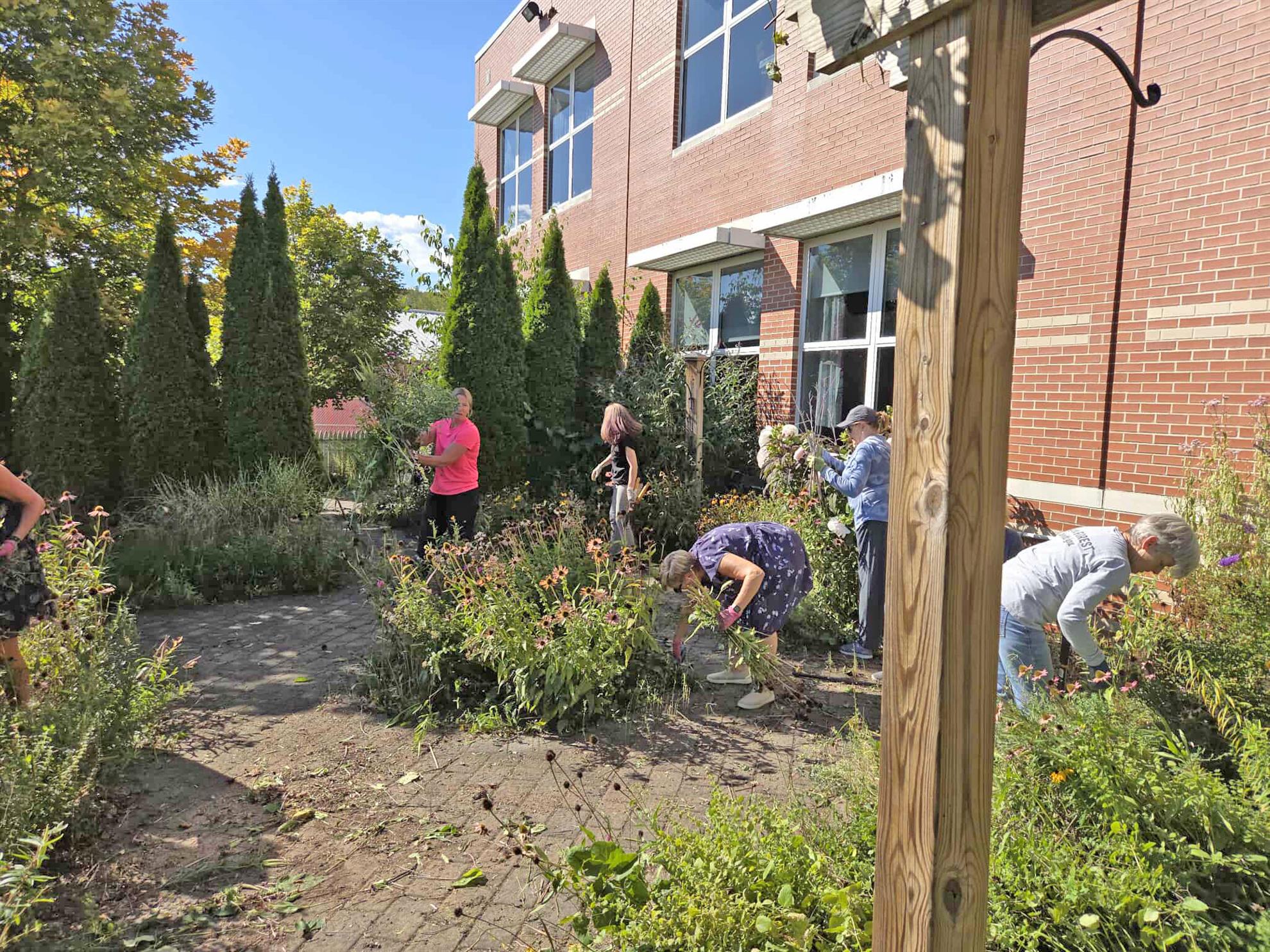 learning-garden-cleanup