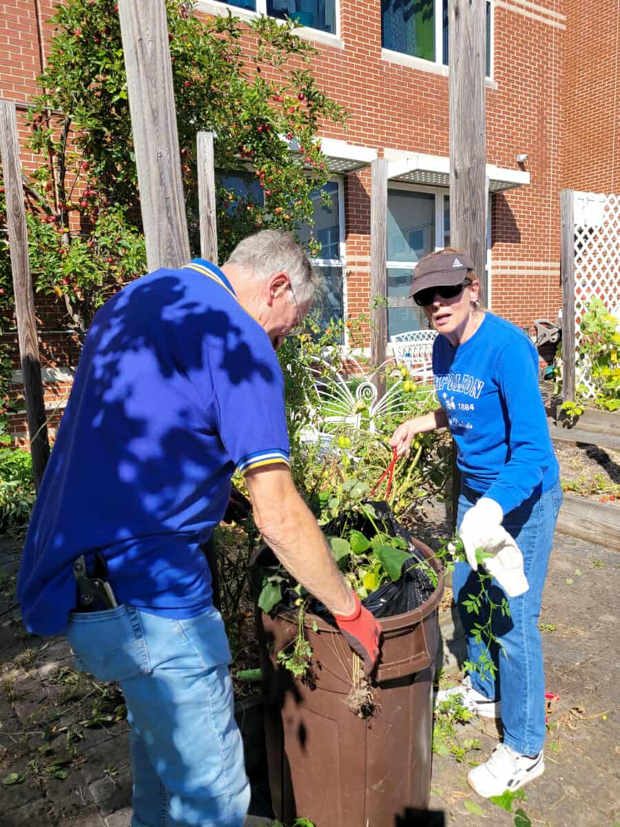 learning-garden-cleanup