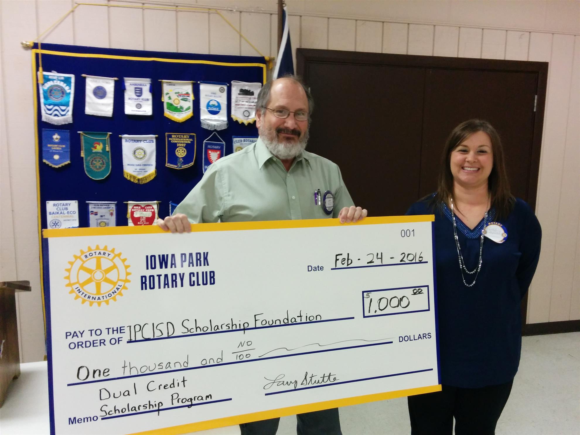 Rotary Donates $1000 to the High School Scholarship