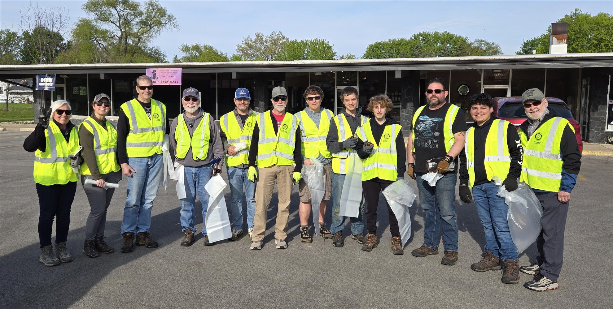 Rotarians cleaning the highway