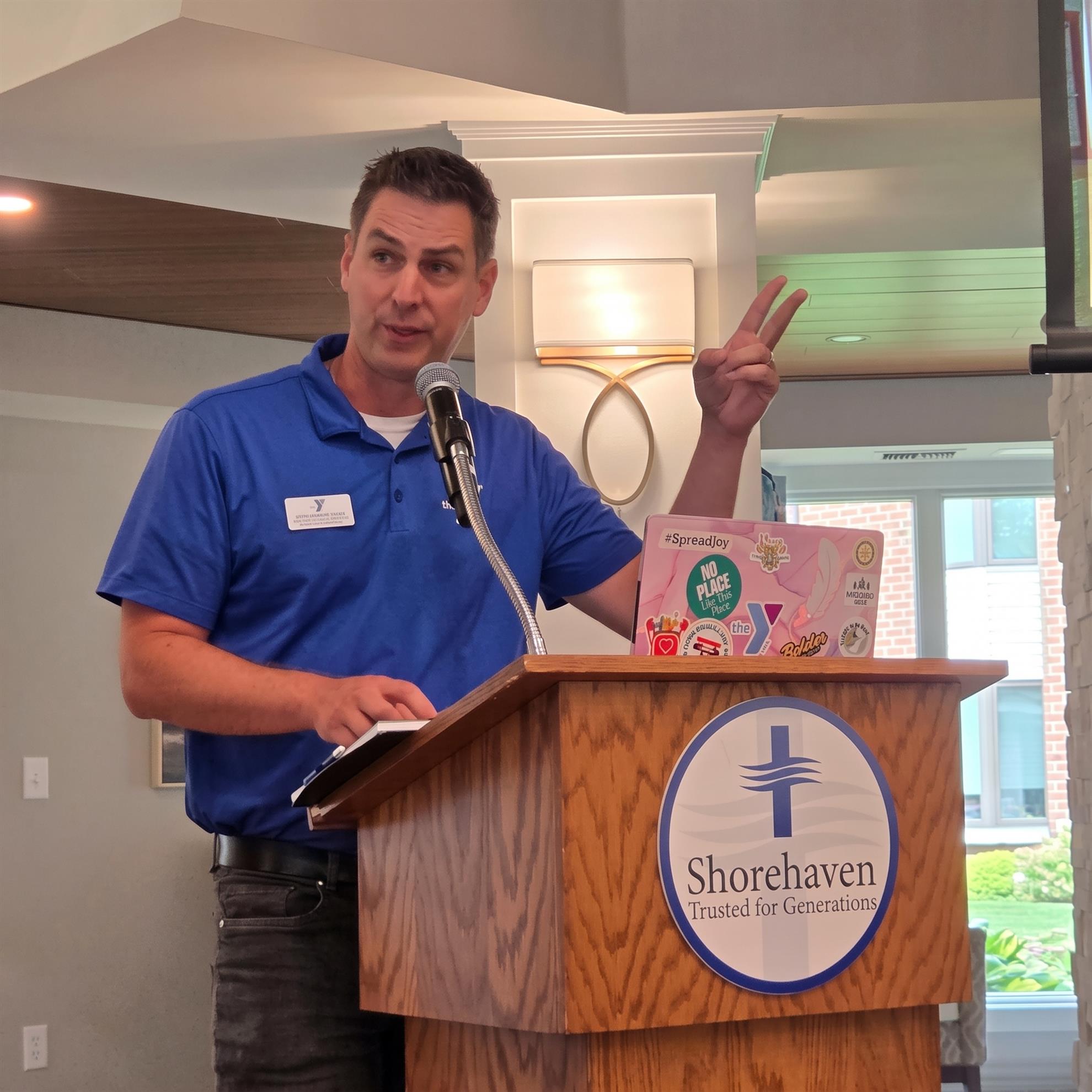 John Hummitzsch presenting at Rotary