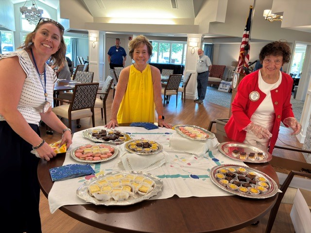 Helen Forster Dessert Table