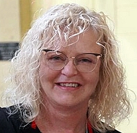 RIVERAIN, Lynda