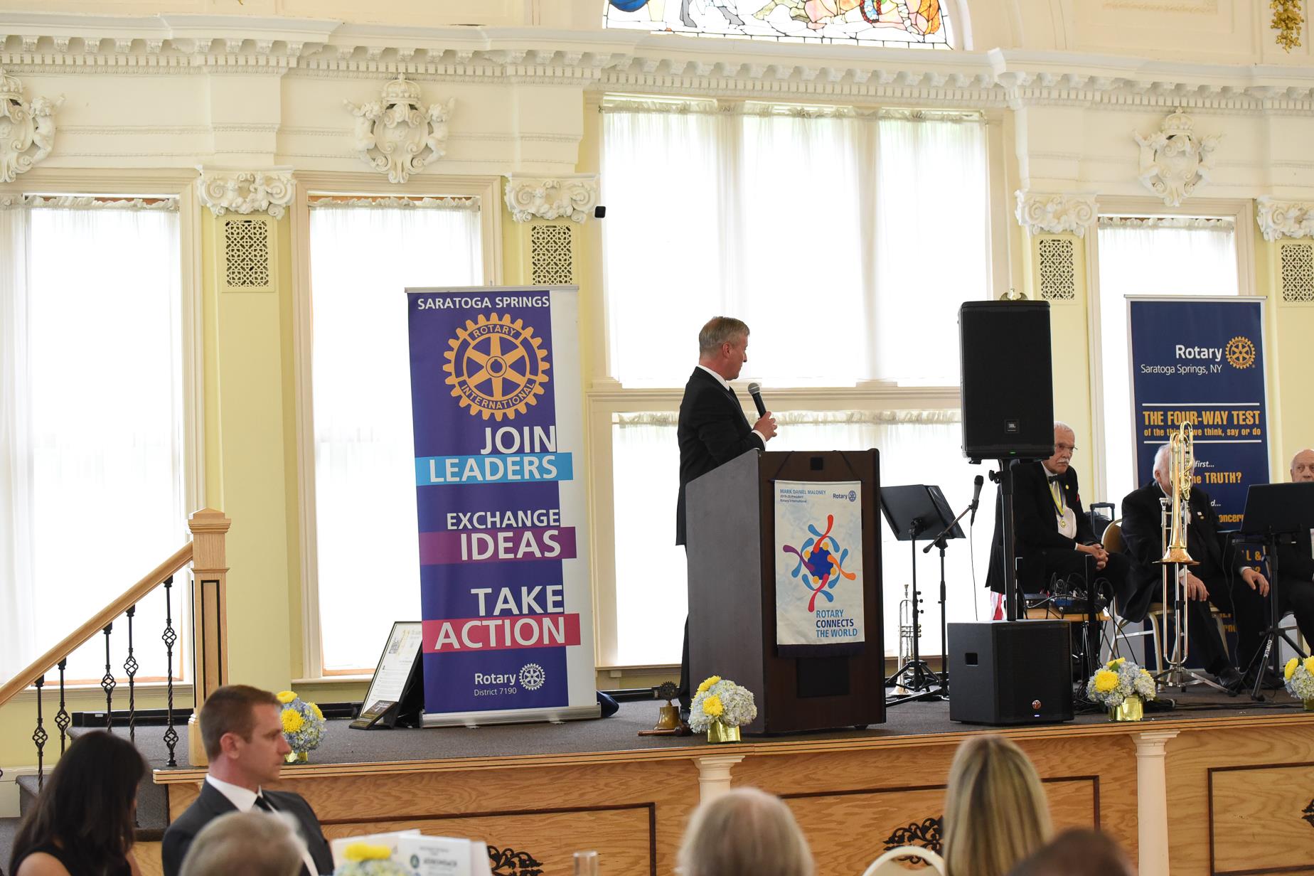 OTSPhotos-Rotary-Gala-108.jpg