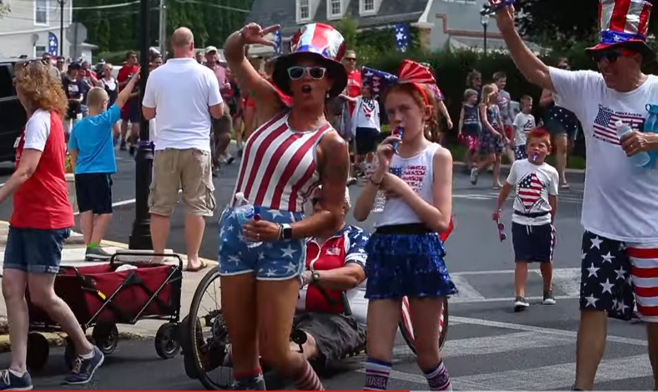 Kazoo Parade Time Rotary club of Nazareth