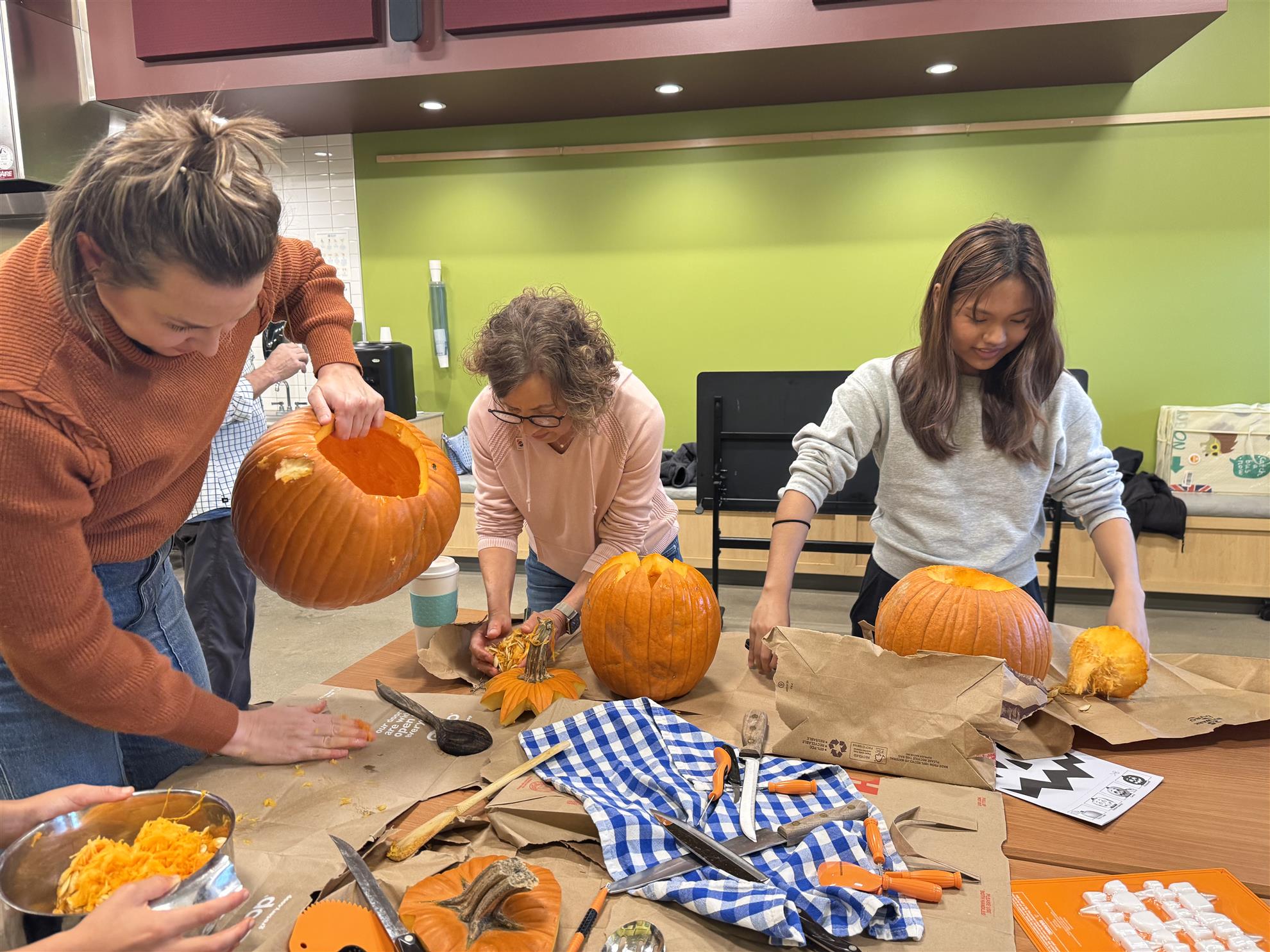 Pumpkin Carving Halloween 2025