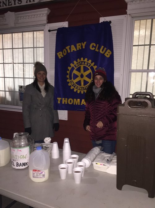 Rotary Lights Up Thomaston Rotary Club of Thomaston CT, Inc.