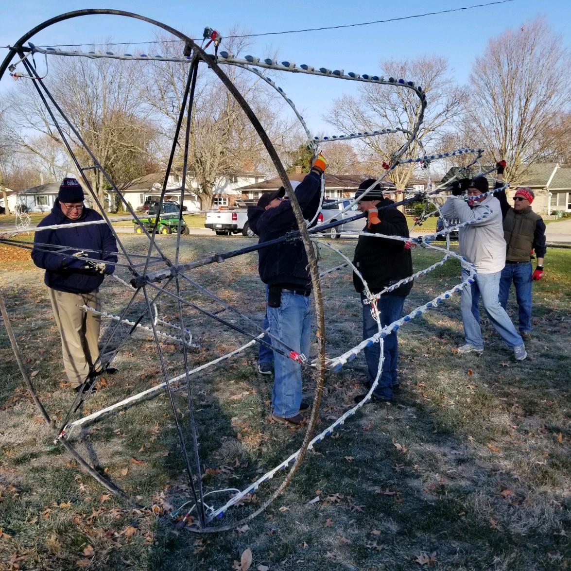 Rotarians setup Festival of Lights displays Rotary Club of Archbold