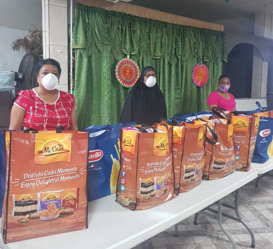EID HAMPERS FOR TABLELAND ASJA MOSQUE | Rotary Club of Princes Town