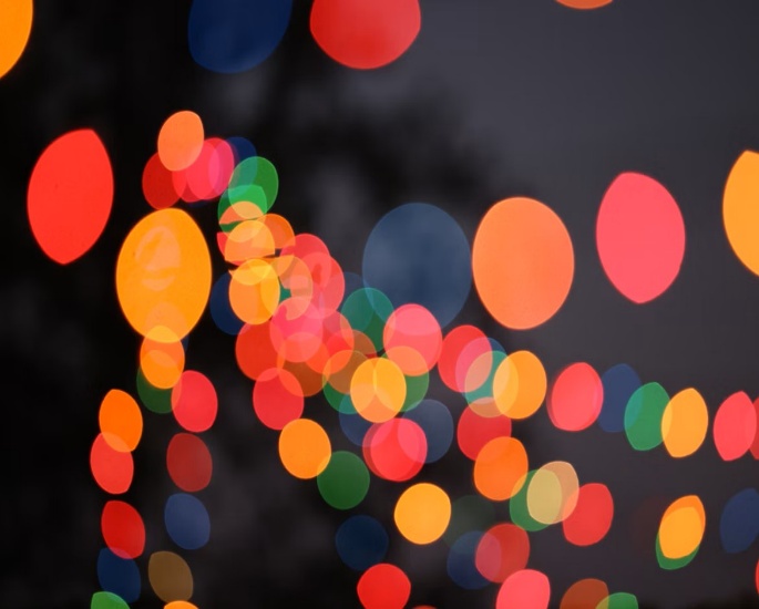 A group of colorful lights

AI-generated content may be incorrect.