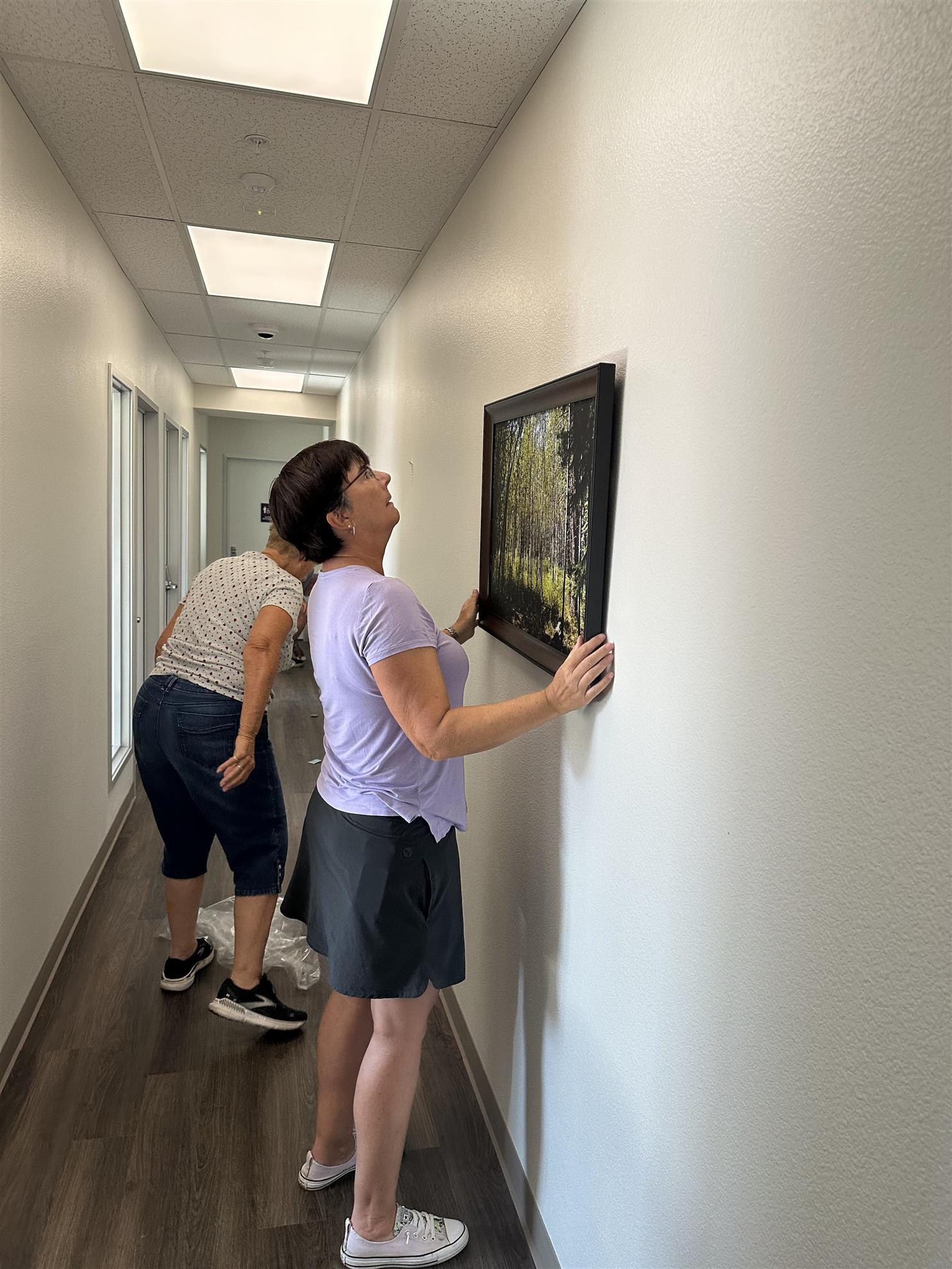 Eddy House Picture Hanging