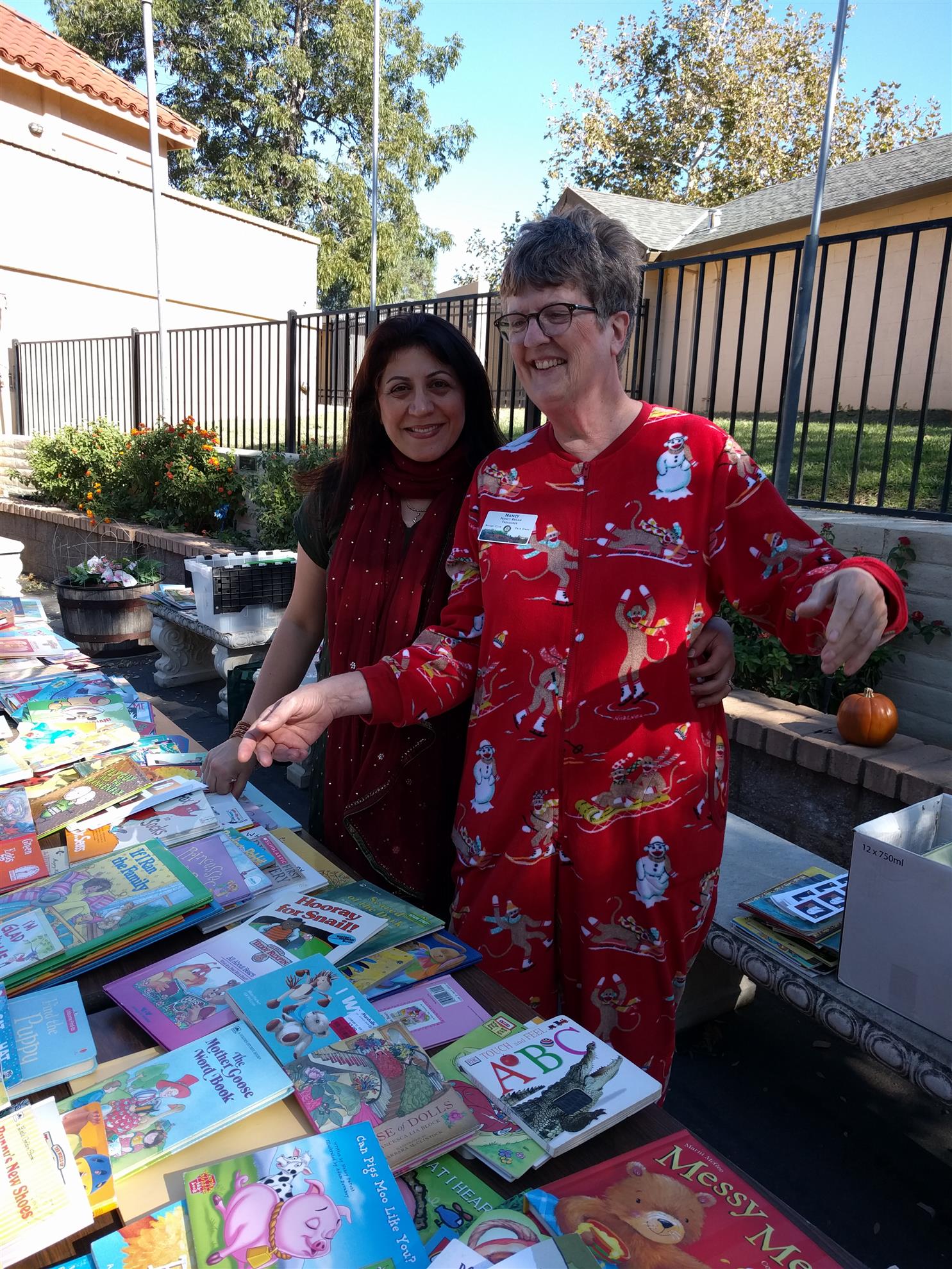 Skip The Lines! Your Guide To Thousand Oaks Halloween Shopping - 1gsd6xk