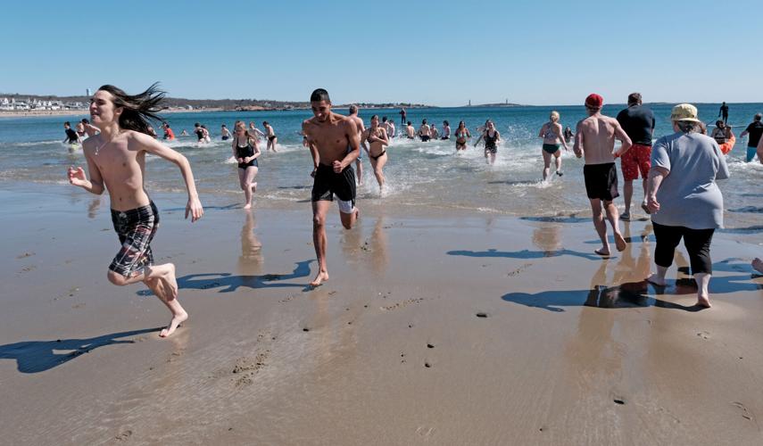 polar-plunge-beach-running-2022.jpg