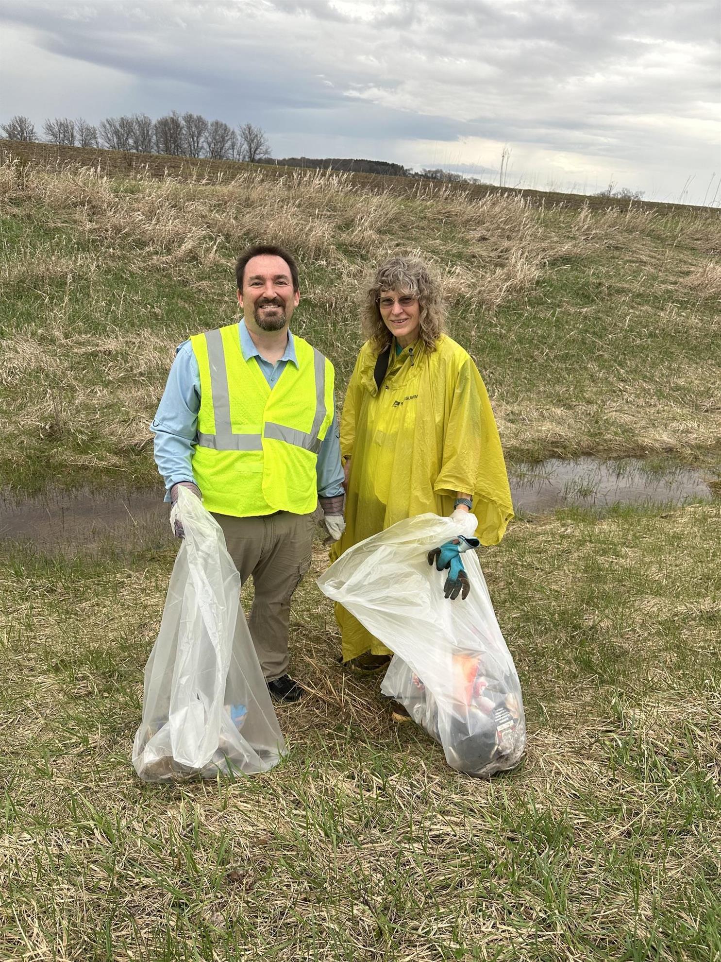 Zach & Sandee Hwy G & Hwy 89 Adopt-A Hwy