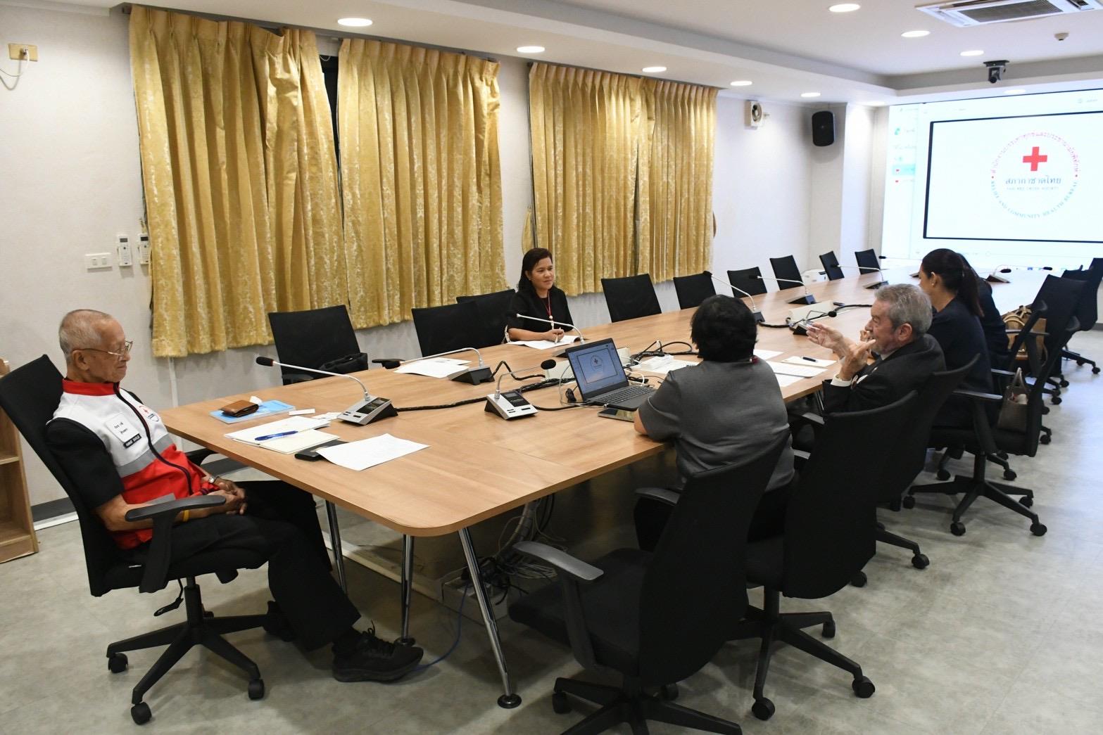 Rotary Club of Bangkok and Thai Red Cross representatives at the Thai Red Cross Headquarters