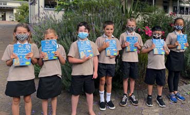 Waiheke Primary School  receive their Illustrated Dictionaries