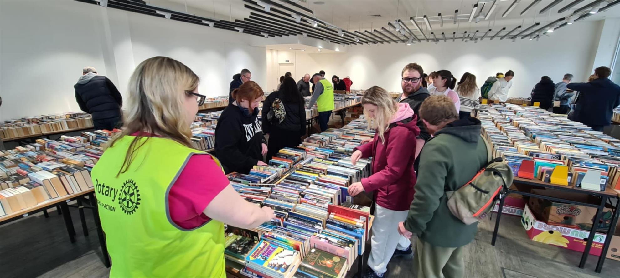 booksale.jpg
