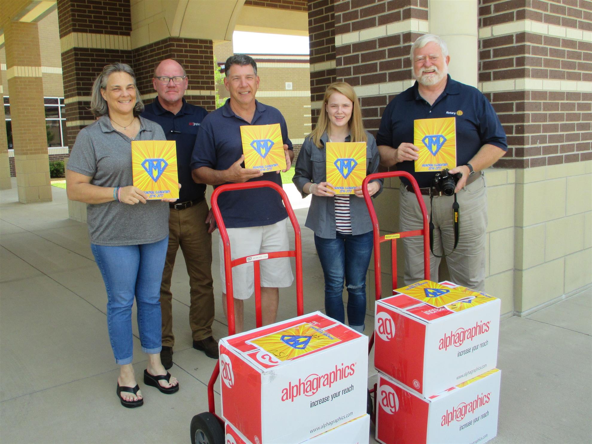 MEMORIAL ELEMENTARY YEARBOOKS Plano East Rotary Club